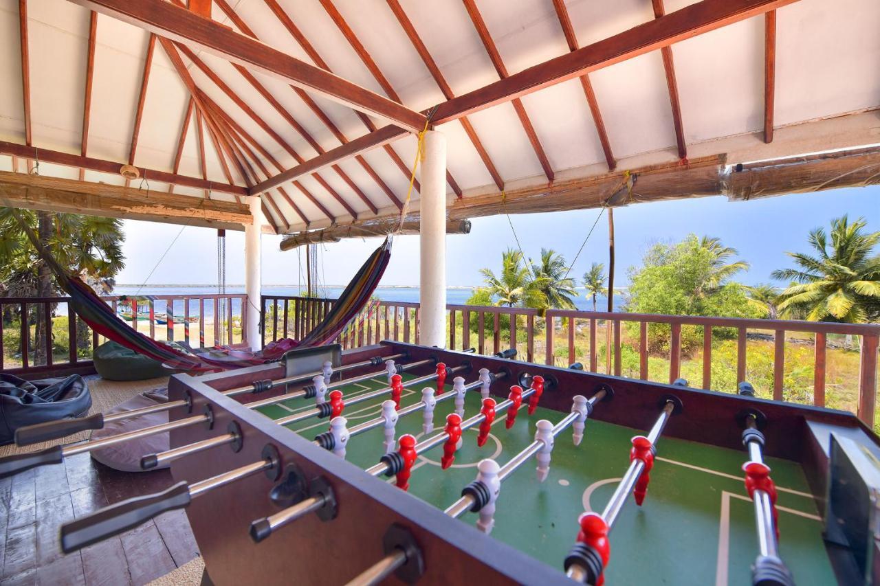 De Silva Palm Resort Kalpitiya Bagian luar foto