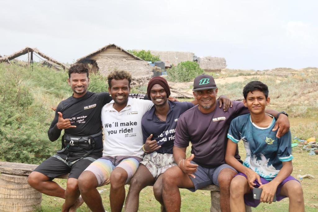 De Silva Palm Resort Kalpitiya Bagian luar foto